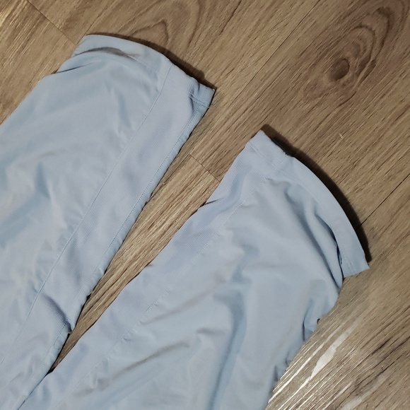 Lululemon Beyond the Studio Crop *Blue Linen Size 6 Lined - Picture 5 of 16